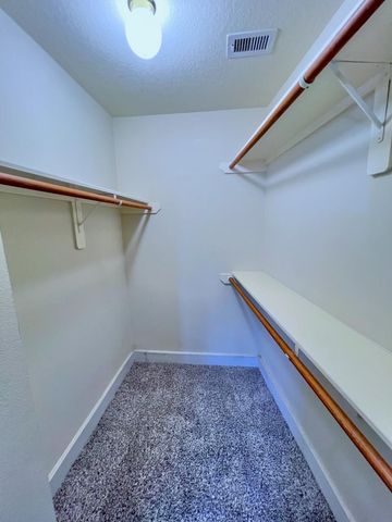 26848 Manor Crest Court, Kingwood, TX 77339