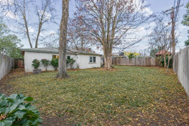 3105 Berkshire Way, Sacramento, CA 95864