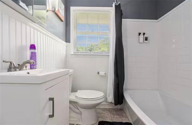 2958 Holcomb Court, East Point, GA 30344