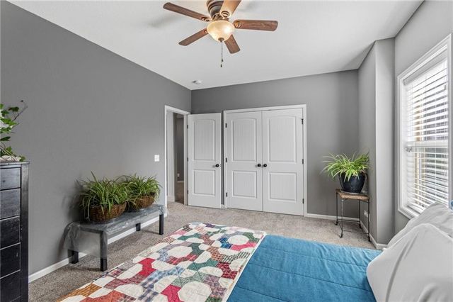 830 Evergreen Street, Basehor, KS 66007