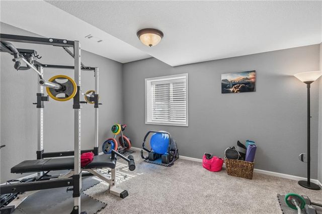 830 Evergreen Street, Basehor, KS 66007