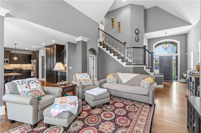 830 Evergreen Street, Basehor, KS 66007