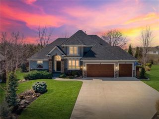 830 Evergreen Street, Basehor, KS 66007