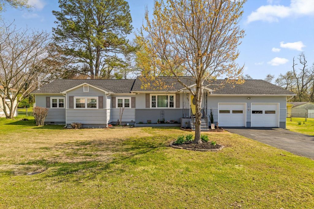 253 Castleberry Street, Rossville, GA 30741