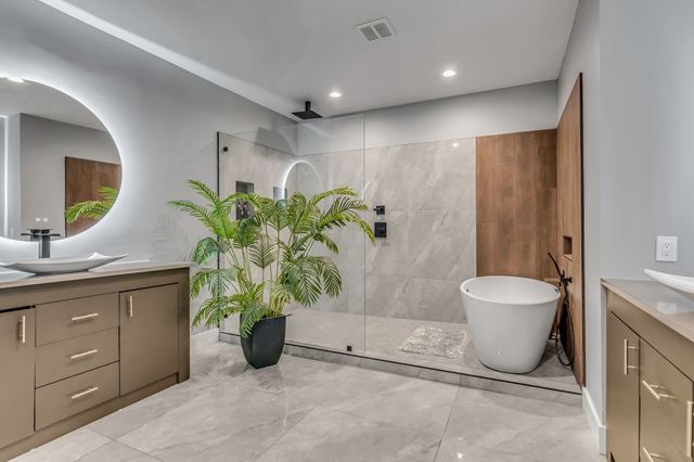 3449 WT PARR Road W, Grapevine, TX 76051