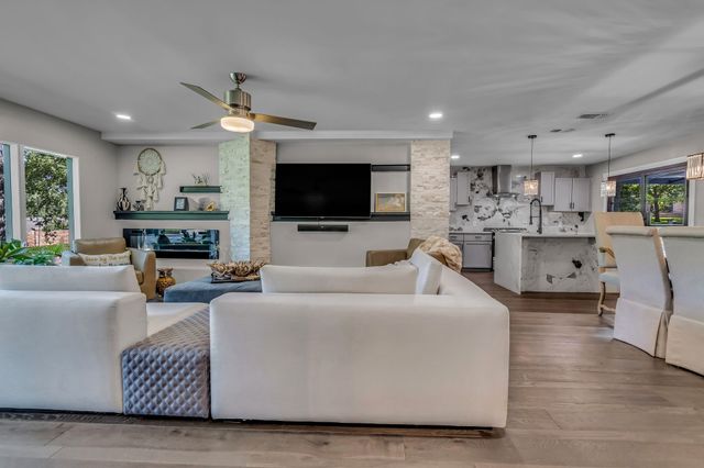 3449 WT PARR Road W, Grapevine, TX 76051