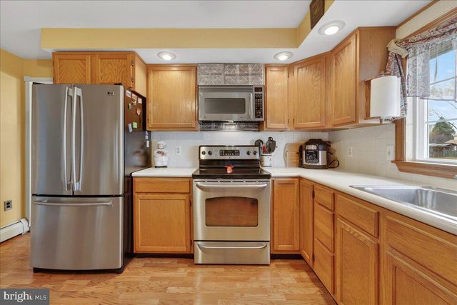 155 RICE DR, Morrisville, PA 19067