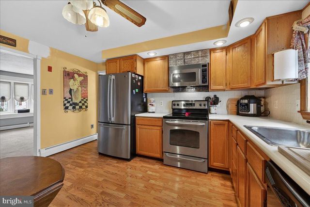 155 RICE DR, Morrisville, PA 19067