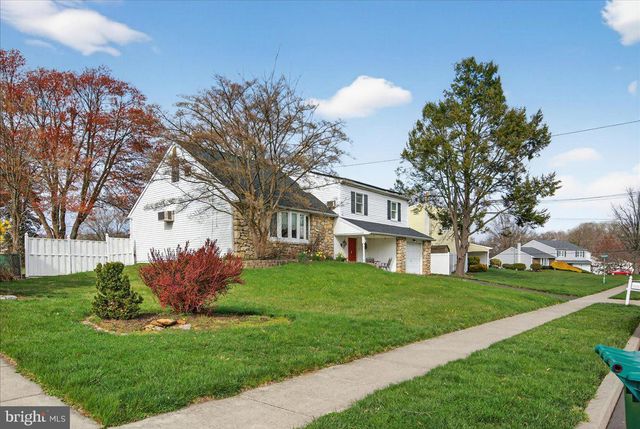 155 RICE DR, Morrisville, PA 19067