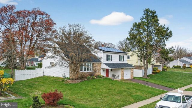 155 RICE DR, Morrisville, PA 19067
