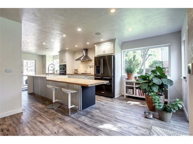 6134 E Mineral Dr, Centennial, CO 80112