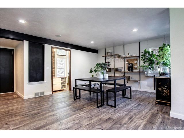 6134 E Mineral Dr, Centennial, CO 80112