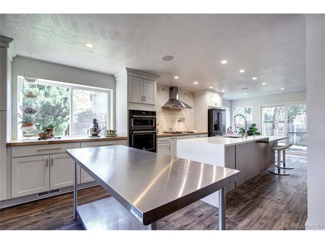 6134 E Mineral Dr, Centennial, CO 80112