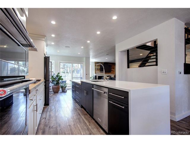 6134 E Mineral Dr, Centennial, CO 80112