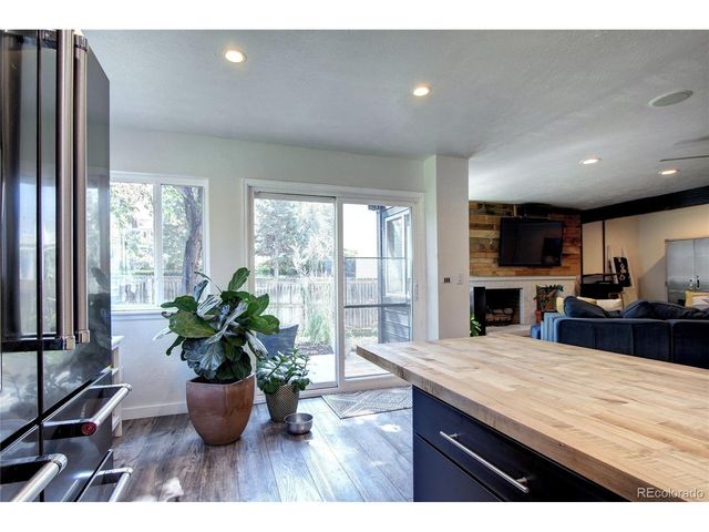 6134 E Mineral Dr, Centennial, CO 80112