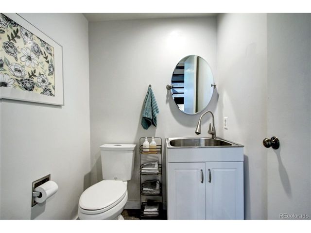 6134 E Mineral Dr, Centennial, CO 80112