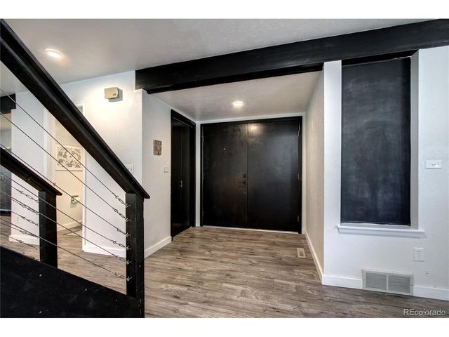 6134 E Mineral Dr, Centennial, CO 80112