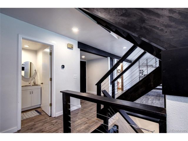 6134 E Mineral Dr, Centennial, CO 80112