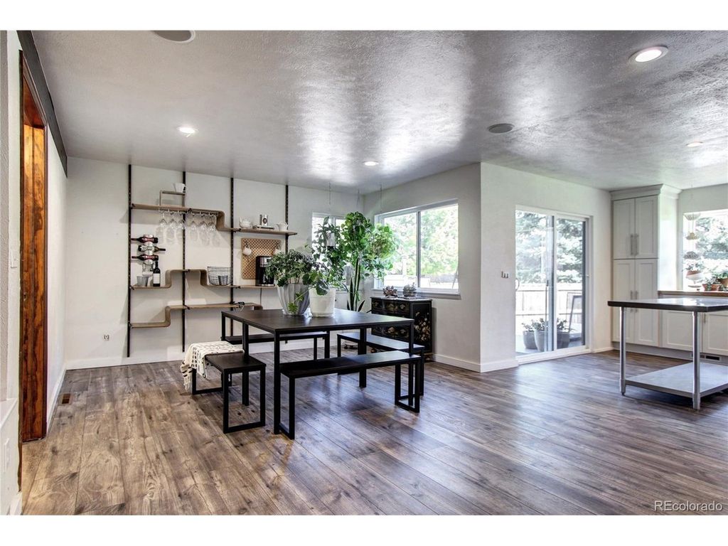 6134 E Mineral Dr, Centennial, CO 80112