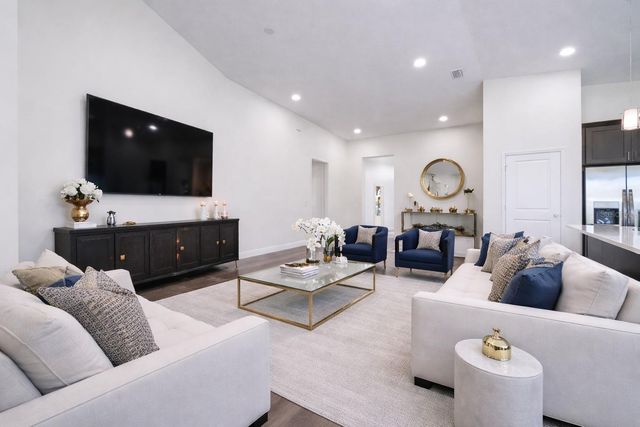 1302 MOSELLE AVENUE, Orlando, FL 32807