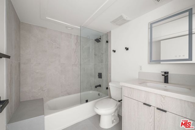 3755 S Canfield Avenue 101, Los Angeles, CA 90034