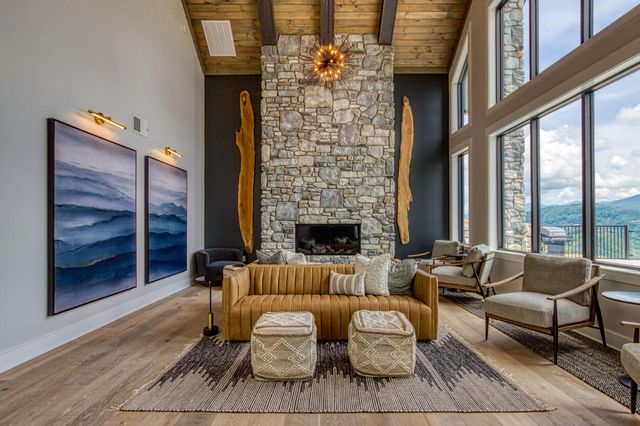 855 Campbell Lead Road, Gatlinburg, TN 37738