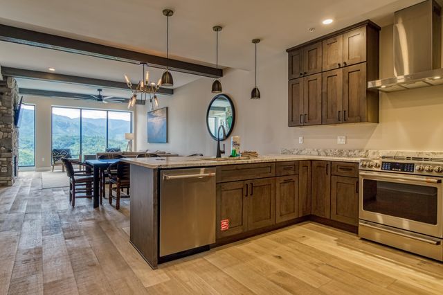 855 Campbell Lead Road, Gatlinburg, TN 37738