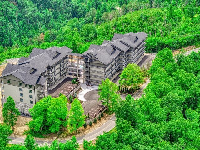 855 Campbell Lead Road, Gatlinburg, TN 37738