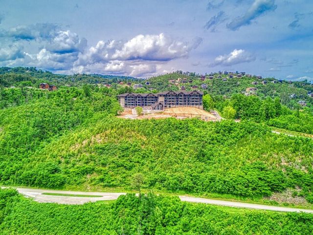 855 Campbell Lead Road, Gatlinburg, TN 37738