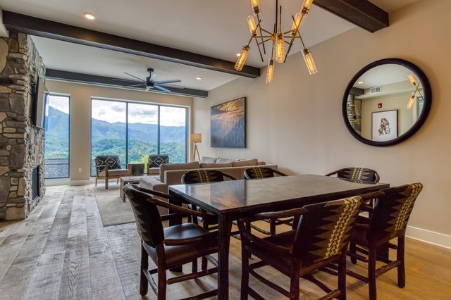 855 Campbell Lead Road, Gatlinburg, TN 37738