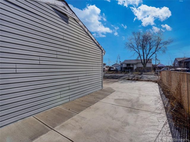 4421 E 73rd Way, Commerce City, CO 80022