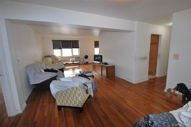 1 Sadore Lane 4O, Yonkers, NY 10710