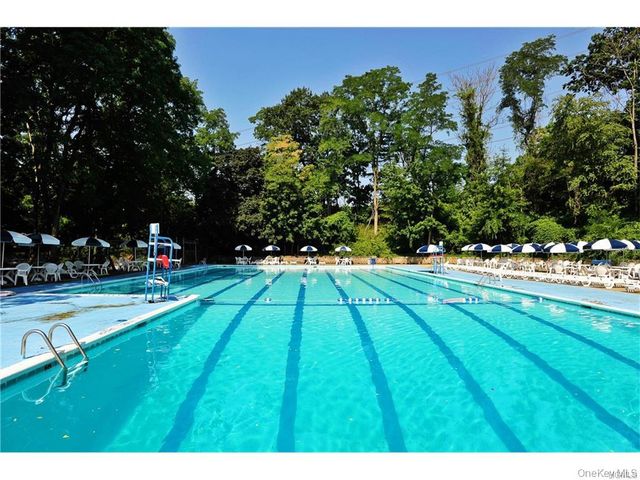 1 Sadore Lane 4O, Yonkers, NY 10710