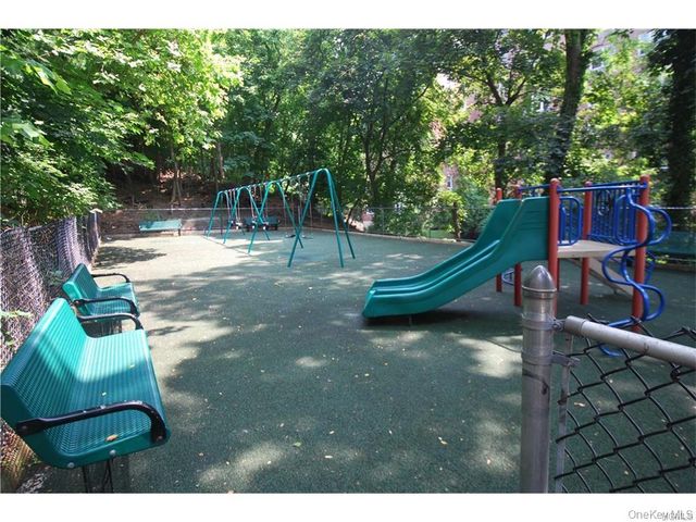 1 Sadore Lane 4O, Yonkers, NY 10710