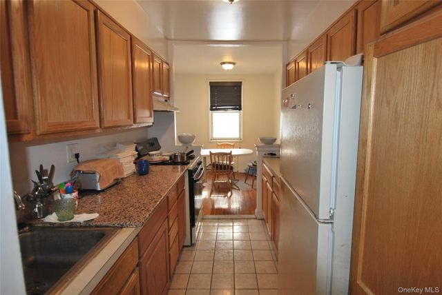 1 Sadore Lane 4O, Yonkers, NY 10710