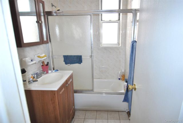 1 Sadore Lane 4O, Yonkers, NY 10710