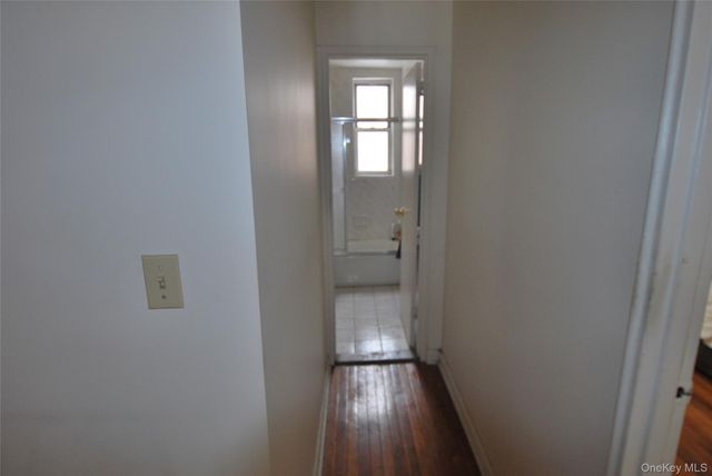 1 Sadore Lane 4O, Yonkers, NY 10710