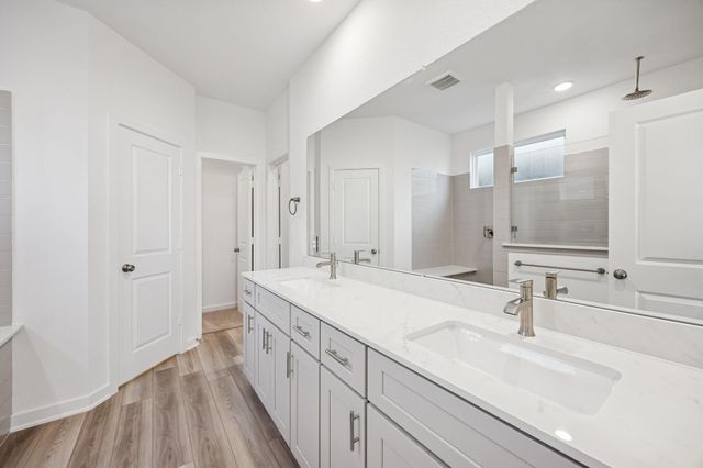 111 Longhorn Run Drive, Montgomery, TX 77356