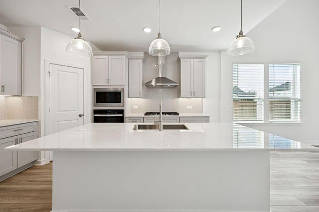 111 Longhorn Run Drive, Montgomery, TX 77356