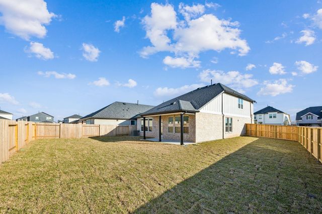 111 Longhorn Run Drive, Montgomery, TX 77356