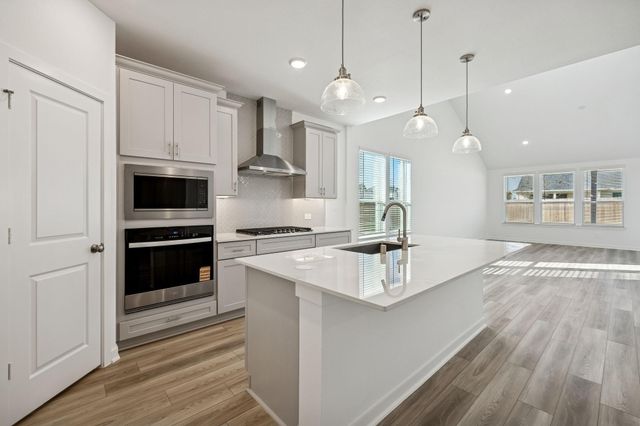 111 Longhorn Run Drive, Montgomery, TX 77356