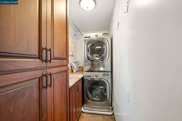 1361 La Vista Ave, Concord, CA 94521