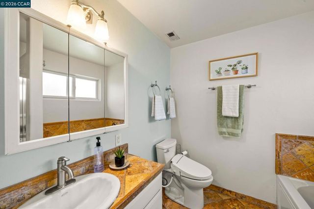 1361 La Vista Ave, Concord, CA 94521