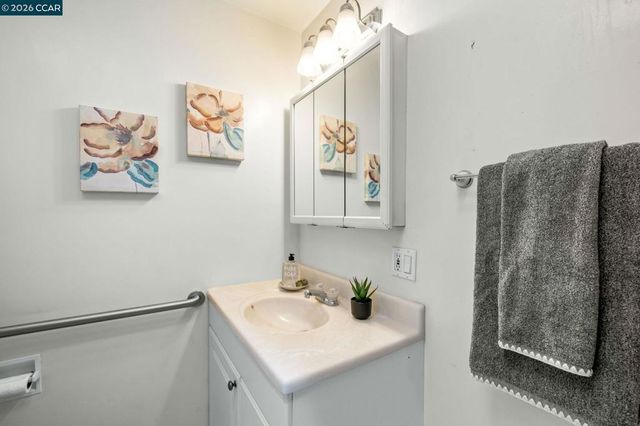 1361 La Vista Ave, Concord, CA 94521