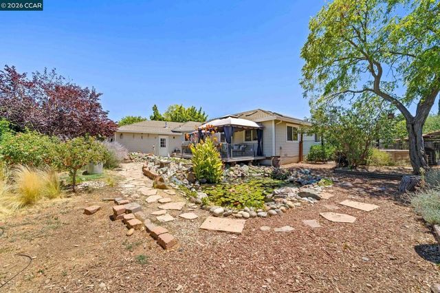 1361 La Vista Ave, Concord, CA 94521