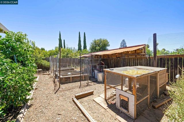 1361 La Vista Ave, Concord, CA 94521