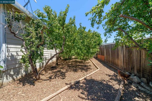 1361 La Vista Ave, Concord, CA 94521