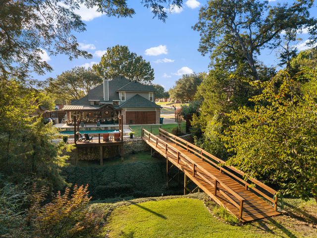 3202 Harbor Pointe Drive, Rowlett, TX 75088