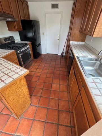 818 Nardo, Encinitas, CA 92024