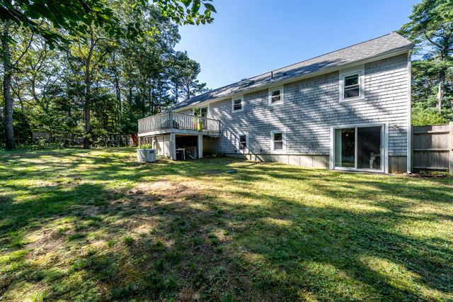 382 Mariner Circle, Cotuit, MA 02635